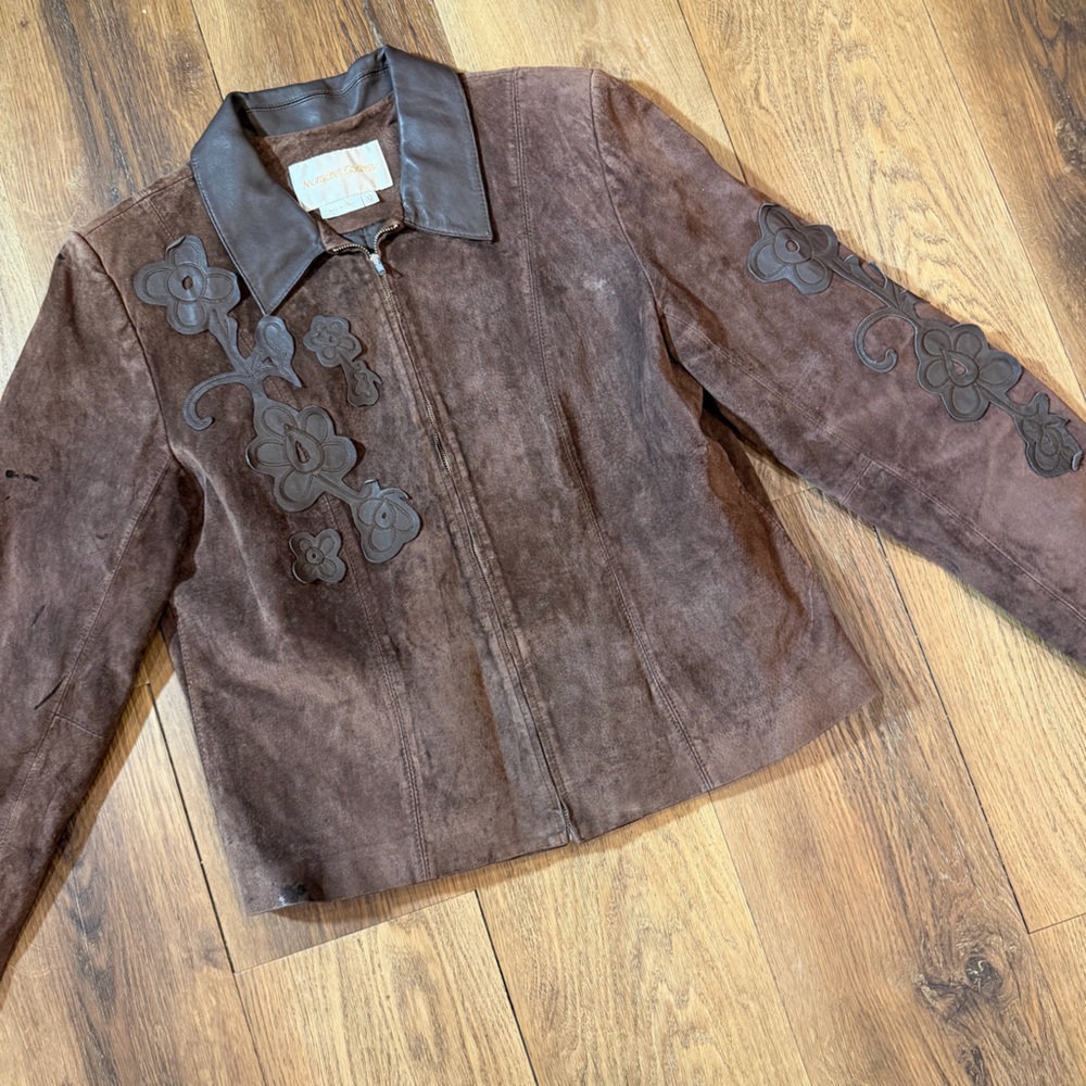 Vintage Brown Suede Leather-Collar Jacket with Floral Appliqué